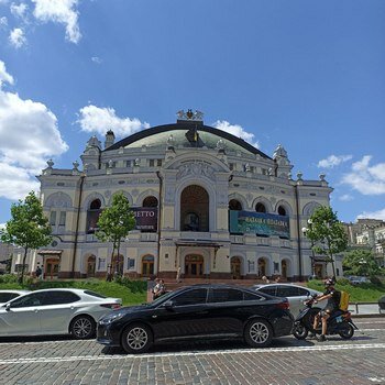 Відновила роботу каса Національної опери України по вул. Володимирській, 50 